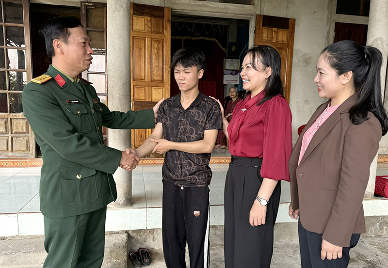 Tiếng gọi non sông…