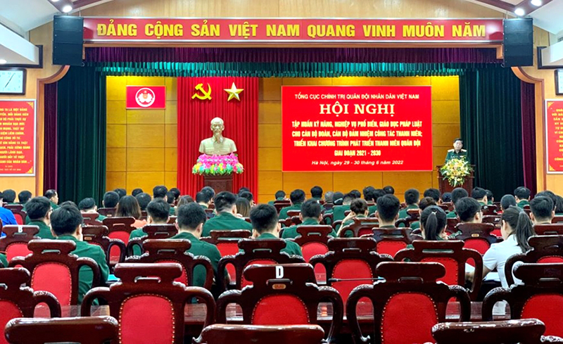 Tăng cường phổ biến, giáo dục pháp luật cho thanh niên Quân đội