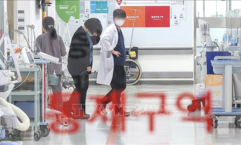 Hàn Quốc: Rất ít bác sĩ tập sự trở lại làm việc sau thời hạn chót