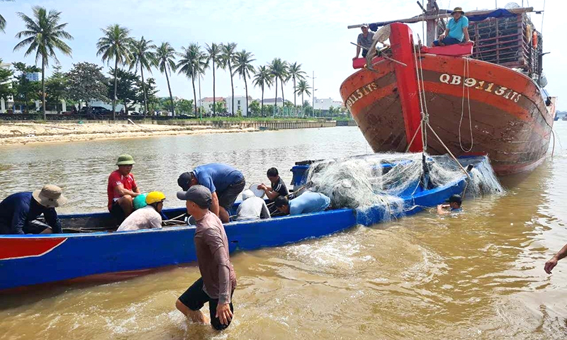 Chủ động ứng phó với không khí lạnh tăng cường, gió mạnh và sóng lớn trên biển