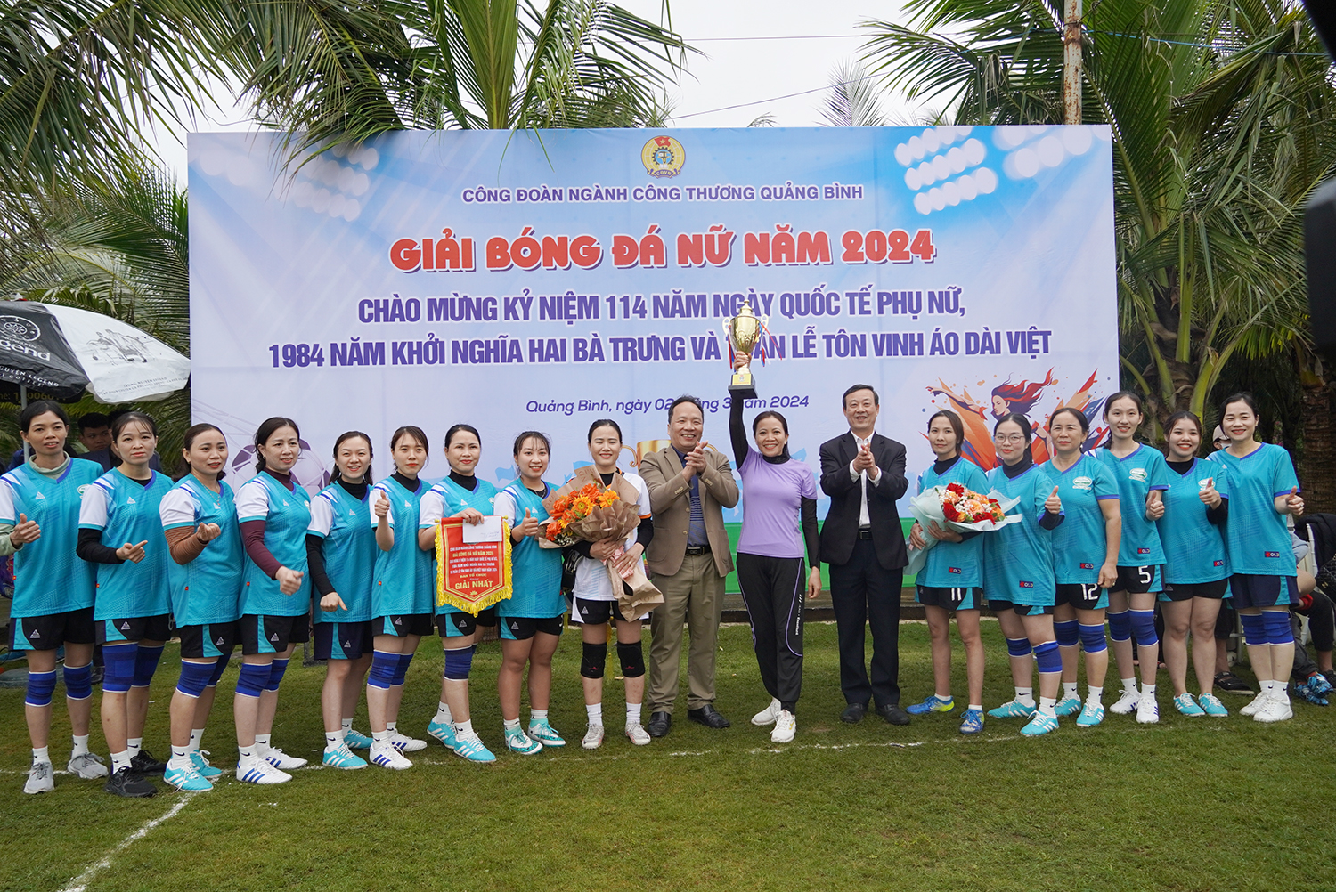 Tổ chức thành công giải bóng đá nữ công đoàn ngành Công thương