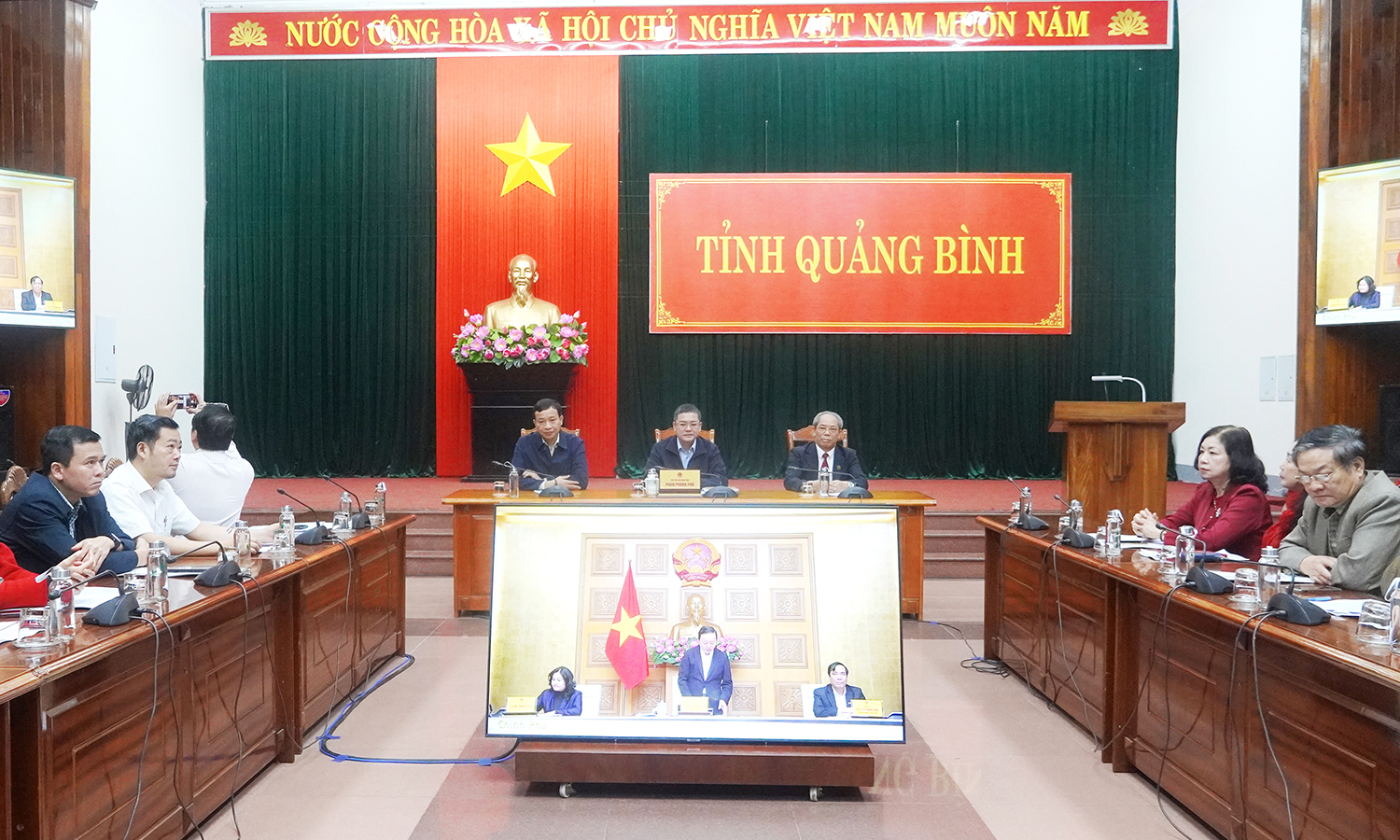 Tập trung chăm sóc, phát huy vai trò người cao tuổi