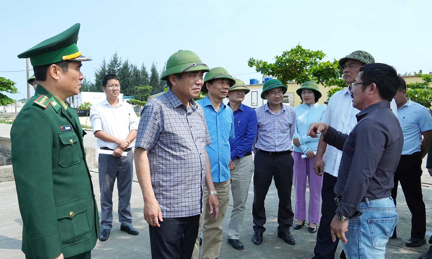 Đẩy mạnh tuyên truyền chống khai thác IUU cho ngư dân
