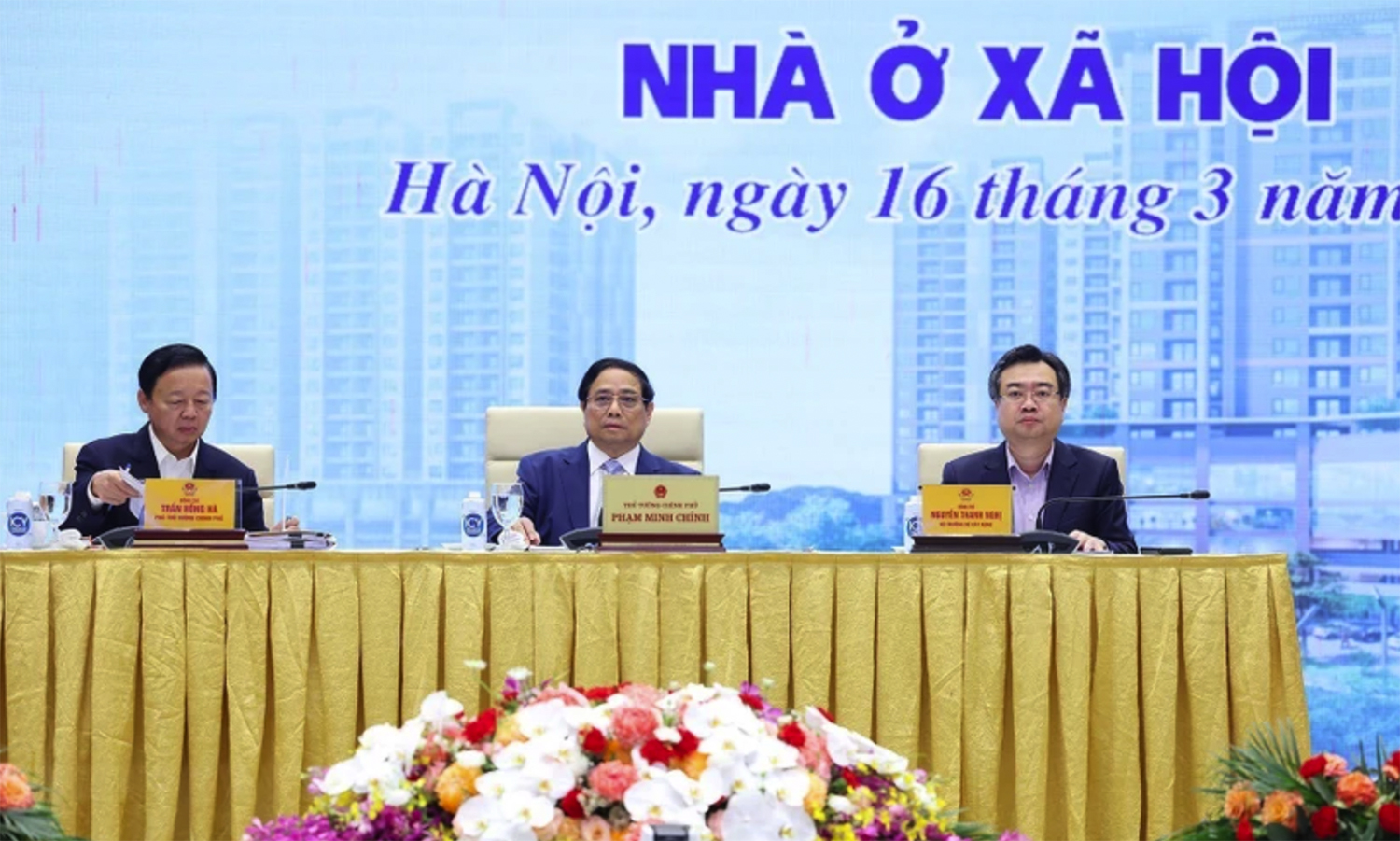 Thủ tướng chủ trì hội nghị tháo gỡ khó khăn, thúc đẩy phát triển nhà ở xã hội