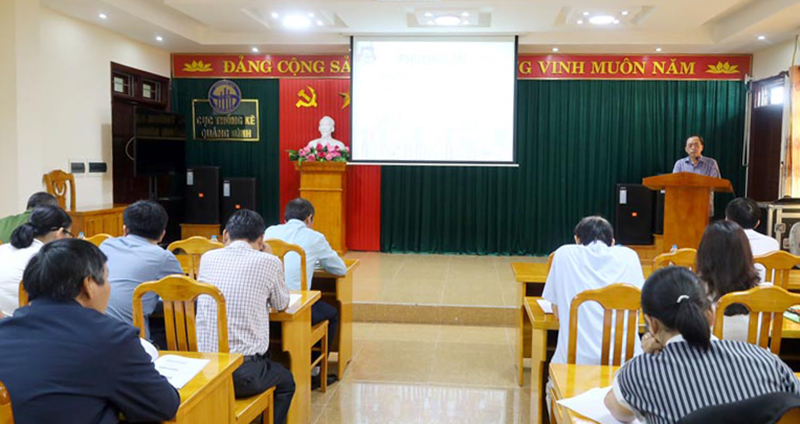 Tập huấn nghiệp vụ và hướng dẫn sử dụng phần mềm điều tra dân số và nhà ở giữa kỳ
