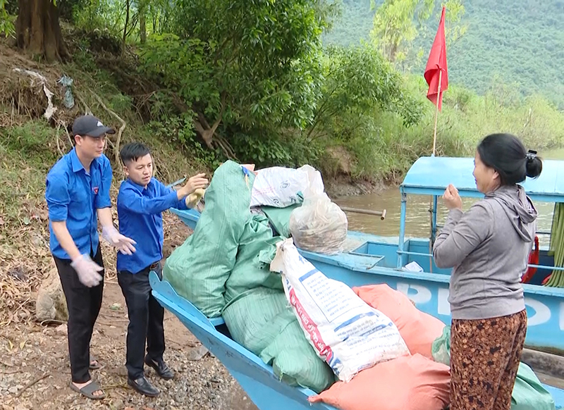 Tuổi trẻ Vườn Quốc gia Phong Nha-Kẻ Bàng chung tay bảo vệ di sản