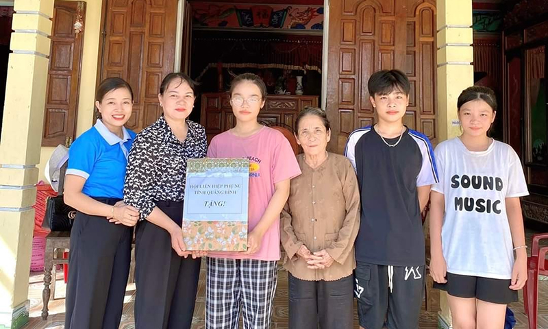 Phát huy vai trò của phụ nữ trong các phong trào thi đua