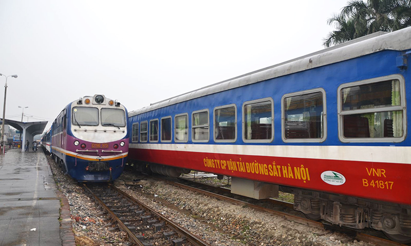 Tăng chuyến tàu khách Bắc Nam, giảm giá vé tới 30%