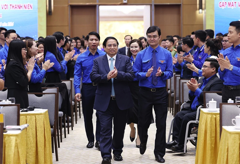 Thủ tướng Phạm Minh Chính gặp mặt và đối thoại với thanh niên về chuyển đổi số