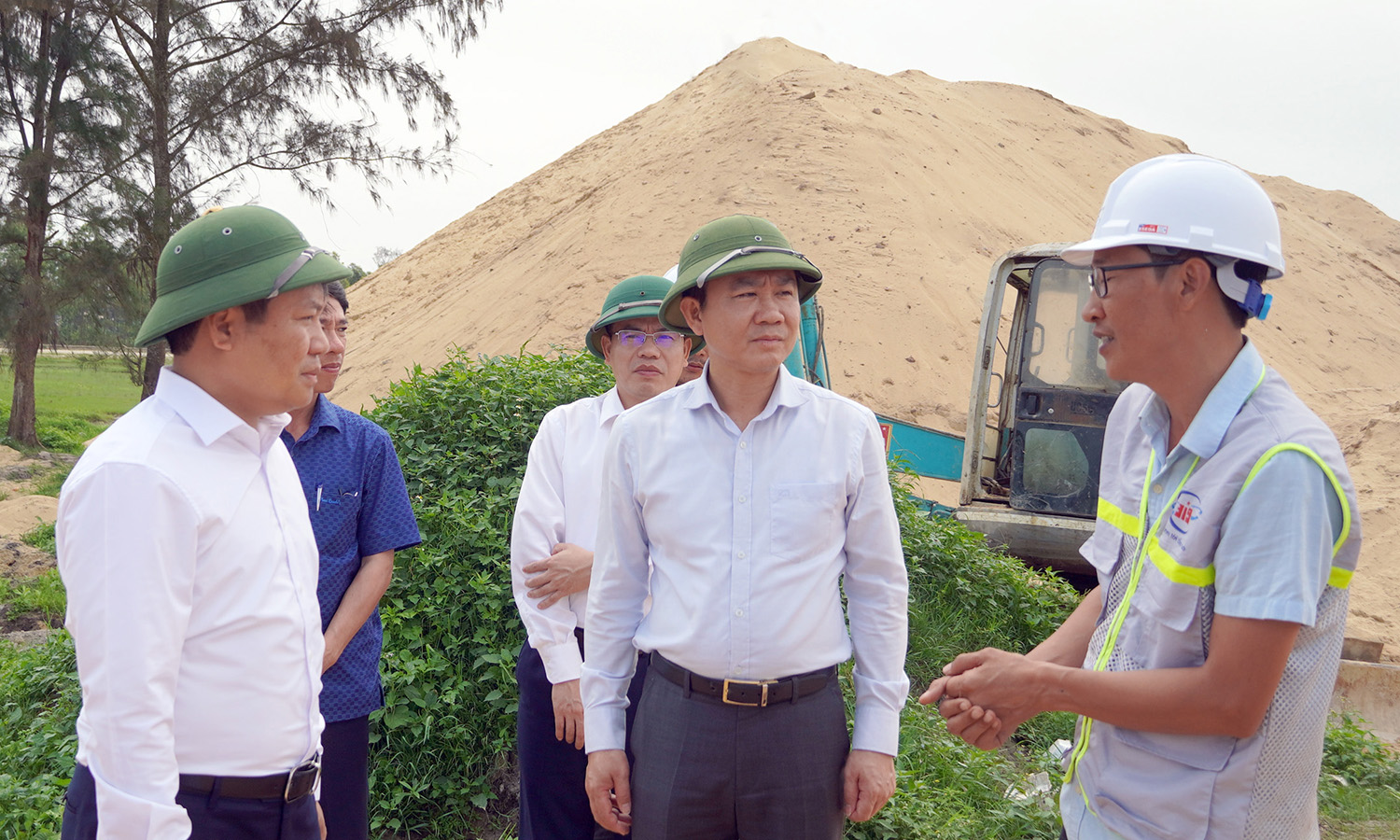 Đẩy nhanh tiến độ triển khai dự án Bệnh viện đa khoa khu vực Bắc Quảng Bình