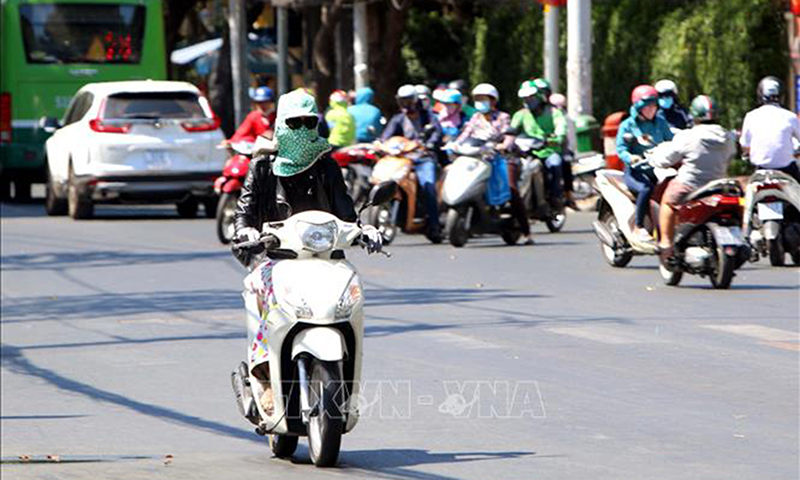 Tháng 4, nắng nóng gia tăng nhiều ngày tại một số khu vực