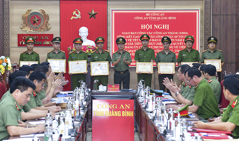 Tiếp tục nâng cao hiệu quả công tác công an