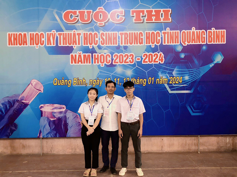 Người thầy giáo đam mê với nghề