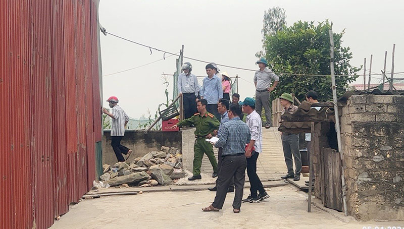 Thông tin thêm về bài viết "Chính quyền có gây khó dễ khi dân sửa nhà?": Thống nhất cho người dân sửa nhà trên móng cũ