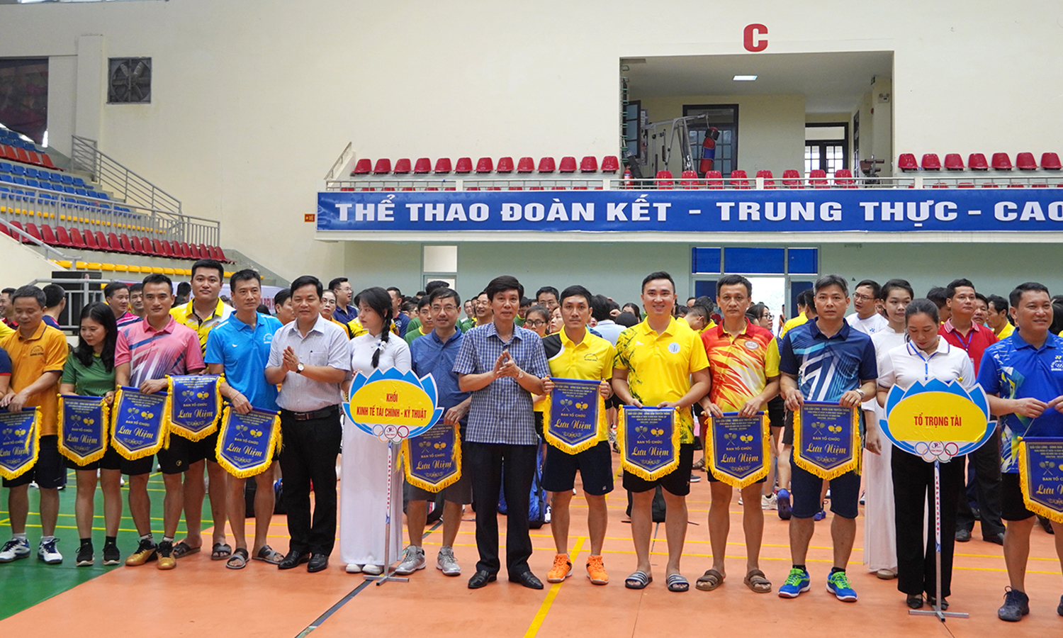 Đảng ủy Khối các cơ quan tỉnh: Khai mạc giải cầu lông, bóng bàn năm 2024