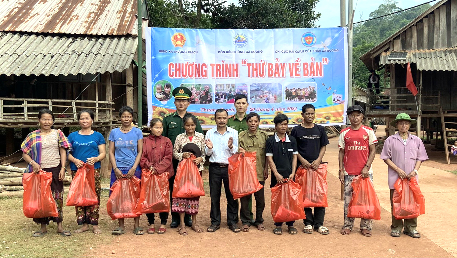 Sôi nổi chương trình "Thứ bảy về bản"