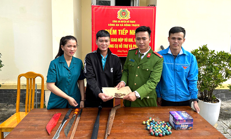 Phòng ngừa, đấu tranh với các hành vi vi phạm về vũ khí, vật liệu nổ, công cụ hỗ trợ và pháo