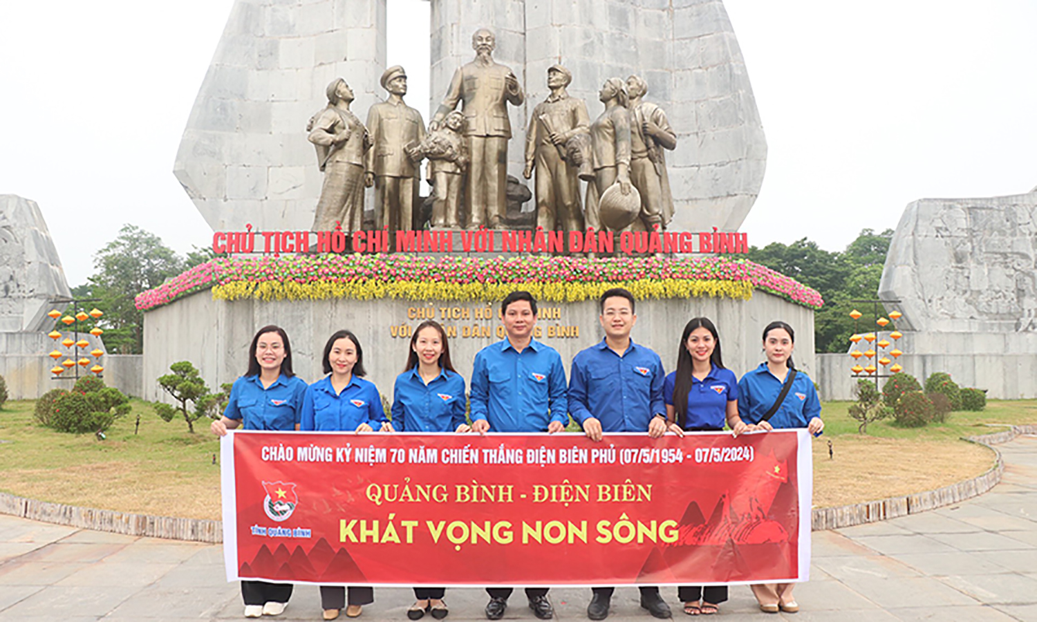 Tuổi trẻ Quảng Bình tri ân các anh hùng Điện Biên