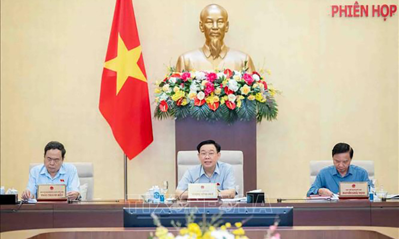 Năm 2025, giám sát về bảo vệ môi trường và sử dụng nguồn nhân lực