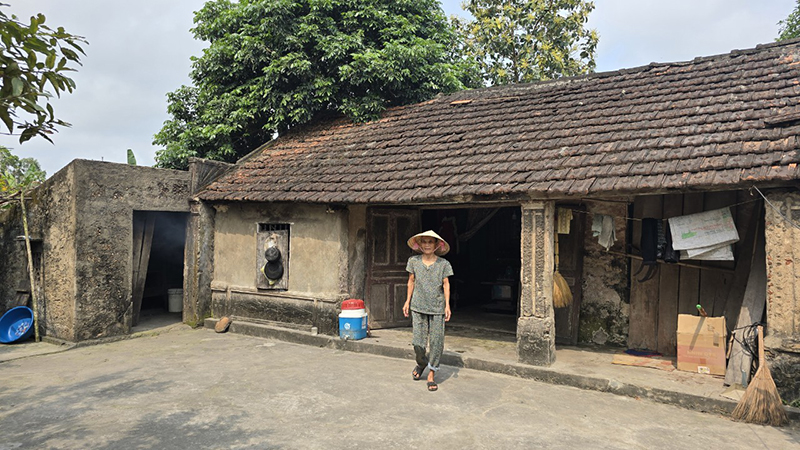 "Nhà xưa" bên mái Hoành Sơn