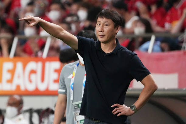 Ông Kim Sang-sik làm HLV trưởng Đội tuyển Quốc gia và Đội tuyển U23 Việt Nam
