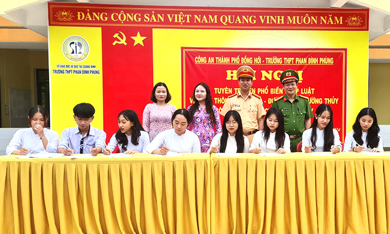 Xây dựng văn hóa giao thông trong ngành Giáo dục
