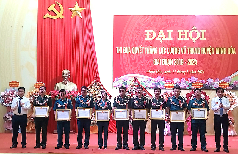Đại hội thi đua Quyết thắng lực lượng vũ trang huyện Minh Hóa