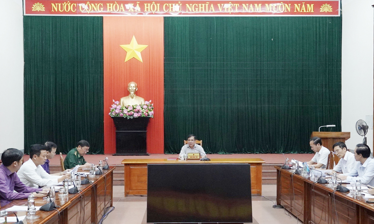 Quyết liệt đẩy mạnh giải ngân vốn đầu tư công