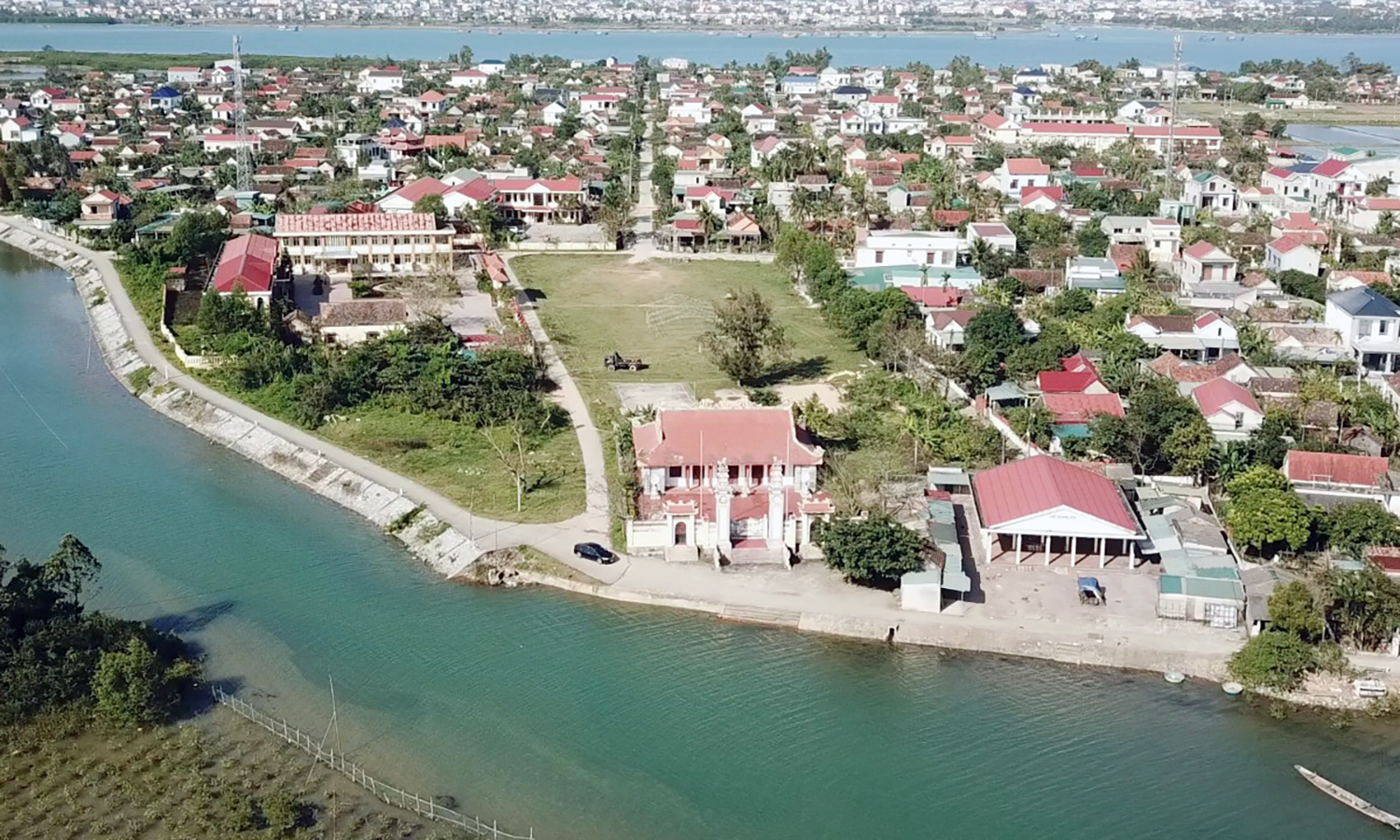 "Tứ bút, châu nghiên"