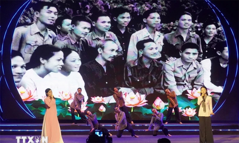 TP. Hồ Chí Minh: Đặc sắc chương trình nghệ thuật "Con đường thế kỷ Người đi"