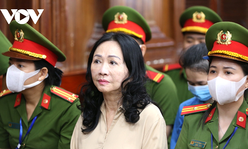 Bà Trương Mỹ Lan bị cáo buộc cùng đồng phạm chuyển ra nước ngoài 1,5 tỷ USD