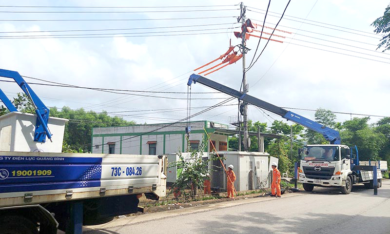Điện lực Bố Trạch: Nỗ lực cấp điện an toàn, tin cậy