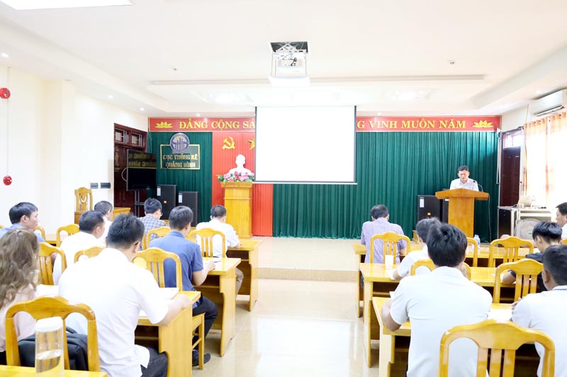 Tập huấn về điều tra thu thập thông tin về thực trạng kinh tế-xã hội của 53 dân tộc thiểu số