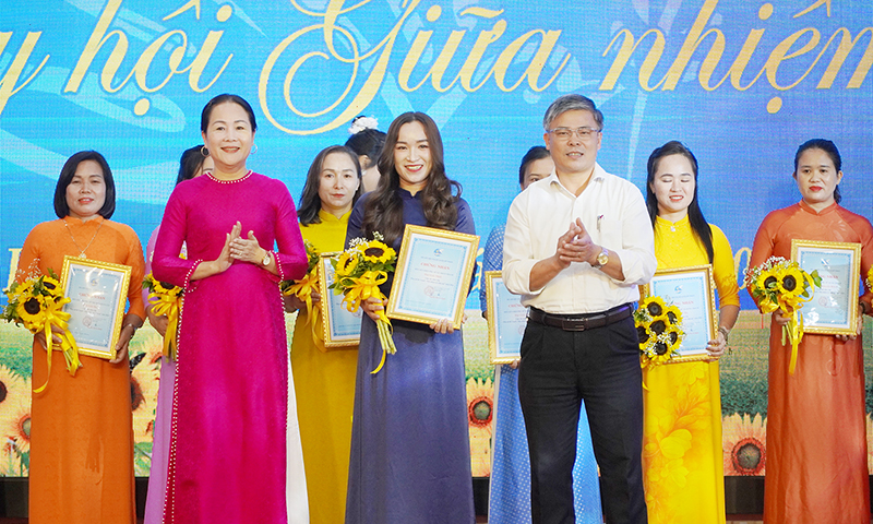 Hội LHPN huyện Bố Trạch: Tổ chức ngày hội giữa nhiệm kỳ