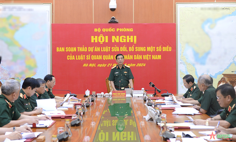 Đề nghị sửa 10 điều của Luật Sĩ quan Quân đội nhân dân Việt Nam