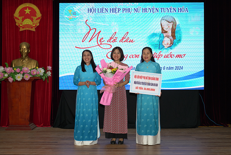 Tuyên Hóa: 164 trẻ em mồ côi được đỡ đầu