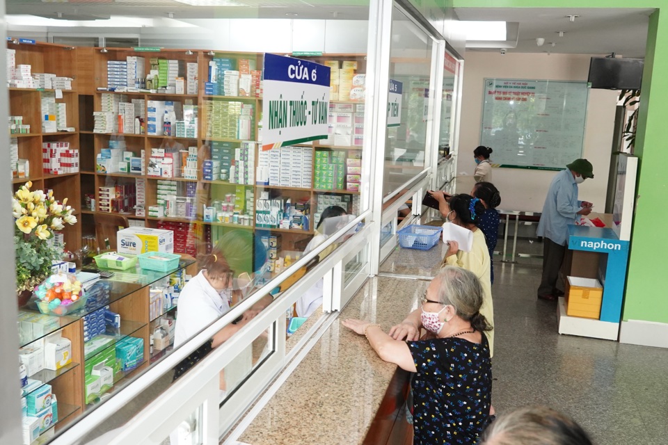 Gỡ vướng mắc trong mua sắm, đấu thầu thuốc, vật tư y tế tại các địa phương