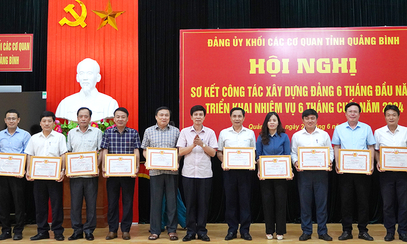 Tiếp tục nâng cao năng lực lãnh đạo, sức chiến đấu của Đảng bộ Khối các cơ quan tỉnh