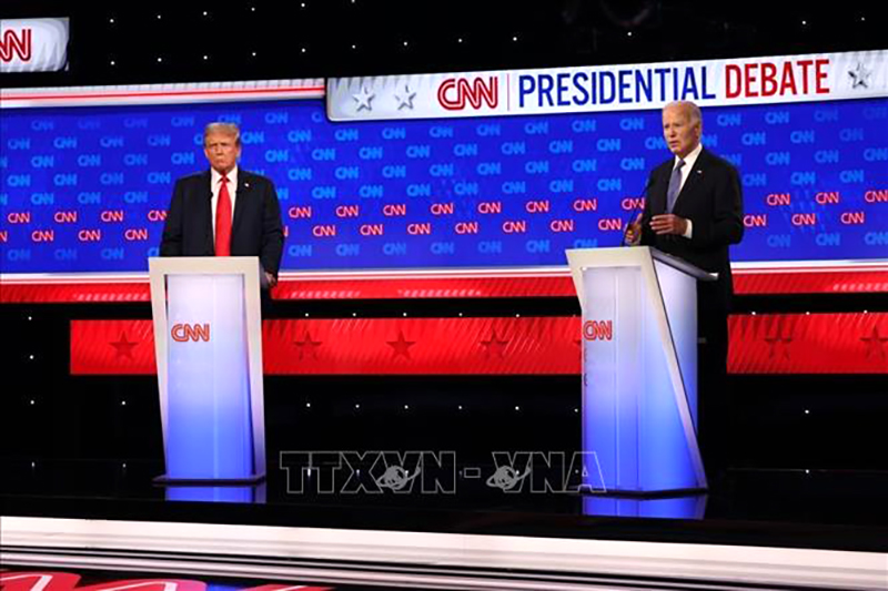 Tổng thống Biden và ông Trump tranh luận về Tổng thống Putin