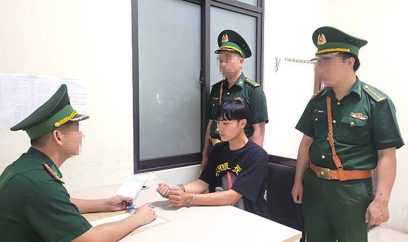 Đồn Biên phòng cửa khẩu quốc tế Cha Lo: Bắt giữ đối tượng truy nã