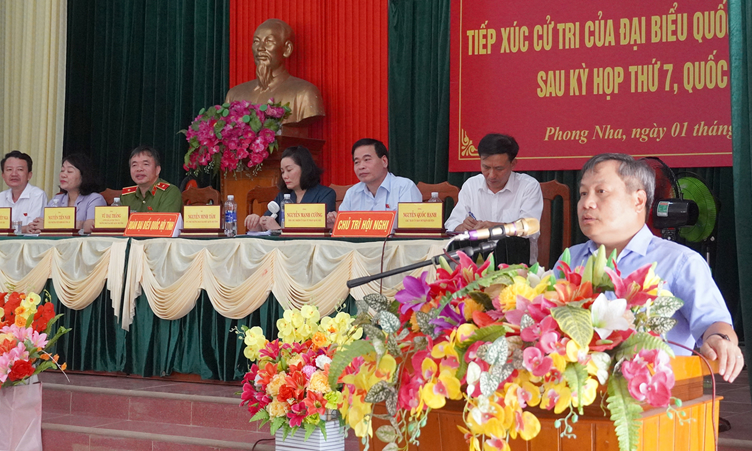 Đại biểu Quốc hội tiếp xúc cử tri tại huyện Bố Trạch