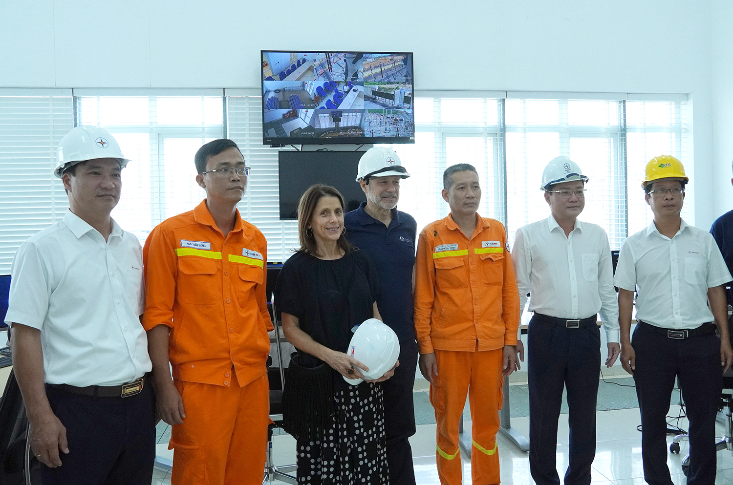 Đại sứ quán Australia tìm hiểu thông tin về lĩnh vực chuyển đổi năng lượng