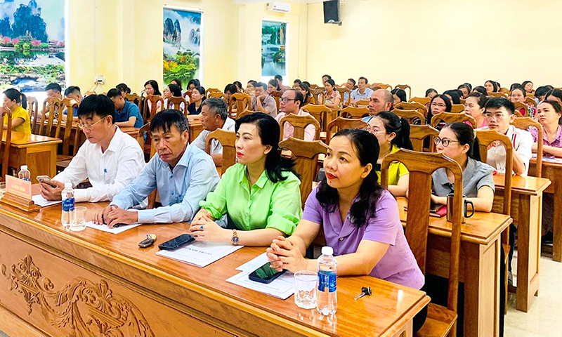 Quảng Ninh: Bồi dưỡng kiến thức quốc phòng-an ninh cho đối tượng 4