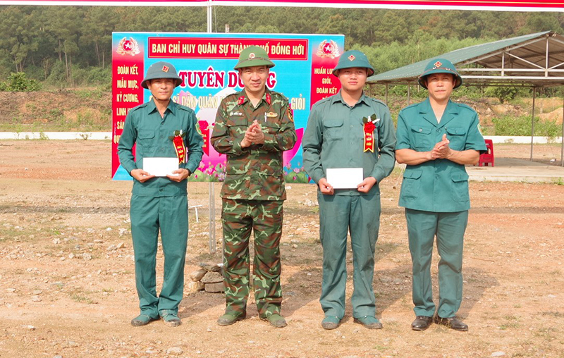Chỉ huy trưởng năng động, nhiệt huyết