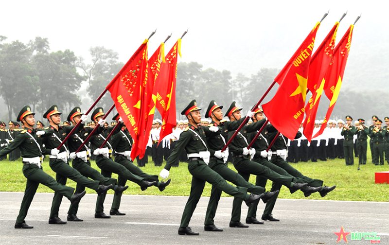 Nâng hạn tuổi của sĩ quan Quân đội cần tính đến trường hợp nhân tài đặc biệt
