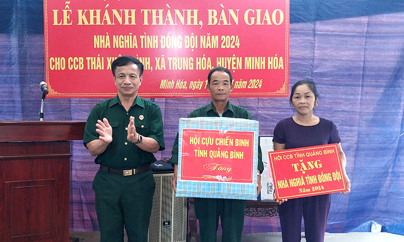 Khánh thành, bàn giao nhà "Nghĩa tình đồng đội" cho hội viên cựu chiến binh