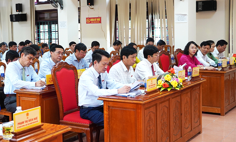 HĐND huyện Quảng Ninh: Thông qua các nghị quyết quan trọng