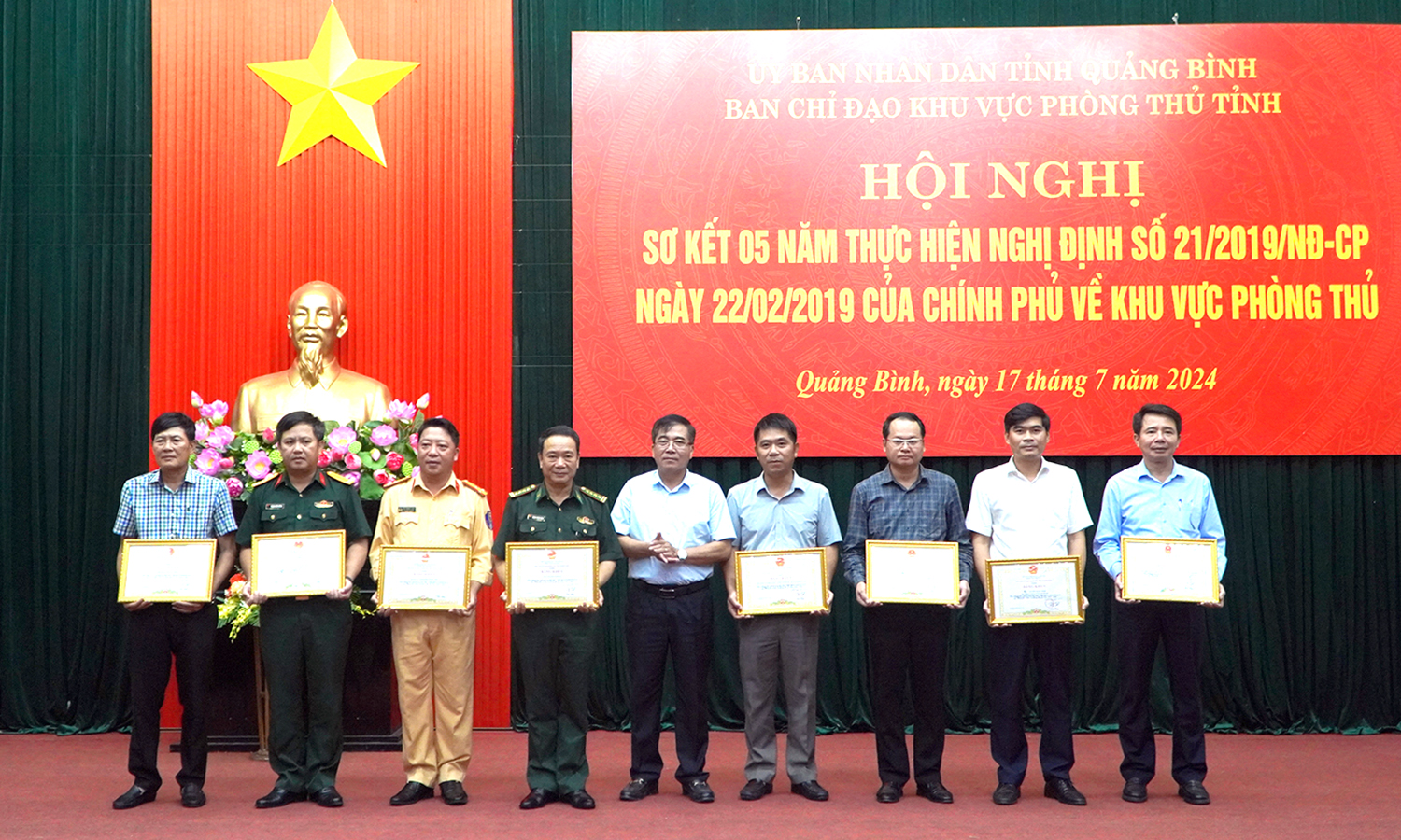 Tiếp tục xây dựng khu vực phòng thủ vững chắc trong tình hình mới
