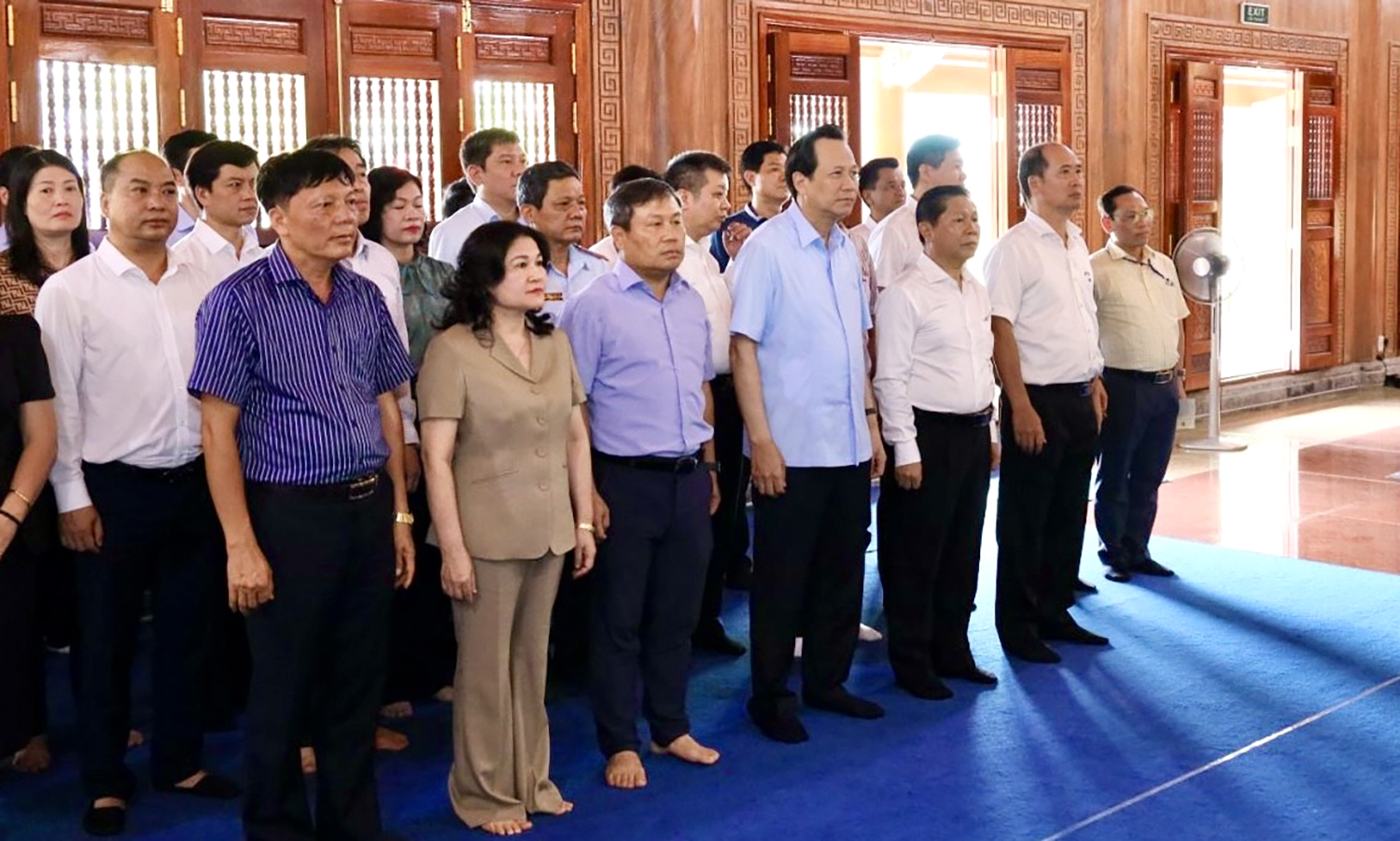 Dâng hương tưởng nhớ Chủ tịch Hồ Chí Minh và các Anh hùng liệt sỹ
