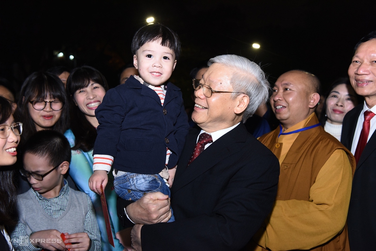 Tiễn biệt bác